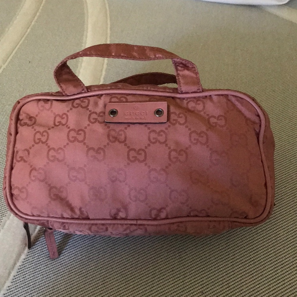 Gucci pink toiletries bag
